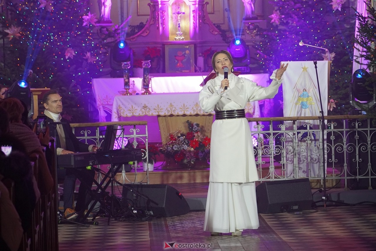 Magda Steczkowska z noworocznym koncertem w Piskach [5.01.2024] - zdjęcie #4 - eOstroleka.pl