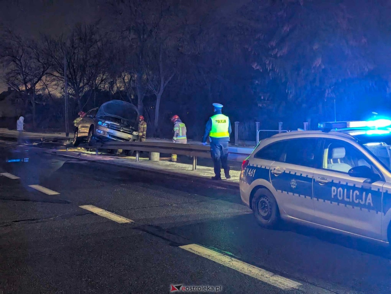 Wypadek na Alei Wojska Polskiego [05.01.2025] - zdjęcie #12 - eOstroleka.pl