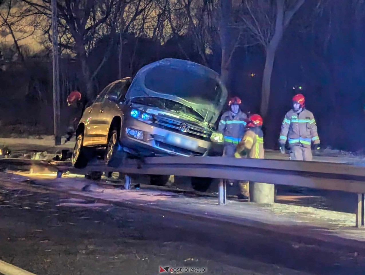 Wypadek na Alei Wojska Polskiego [05.01.2025] - zdjęcie #10 - eOstroleka.pl