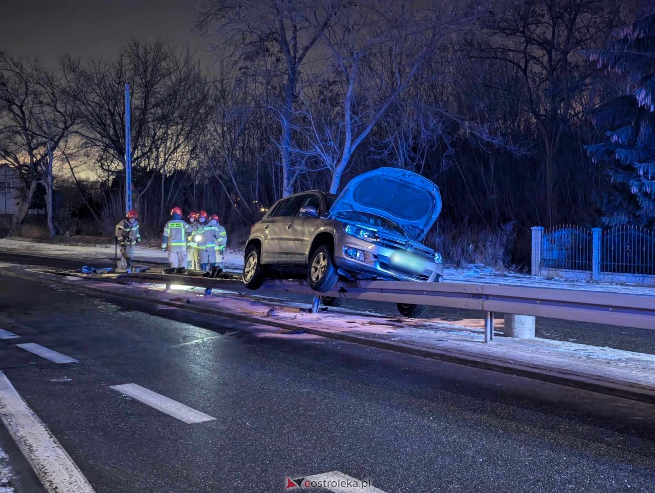 Wypadek na Alei Wojska Polskiego [05.01.2025] - zdjęcie #2 - eOstroleka.pl