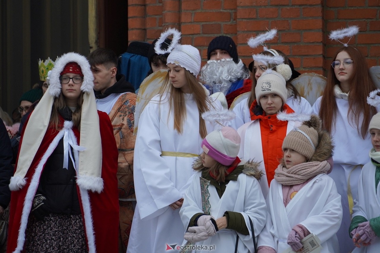 Orszak Trzech Króli w Baranowie [6.01.2024] - zdjęcie #86 - eOstroleka.pl