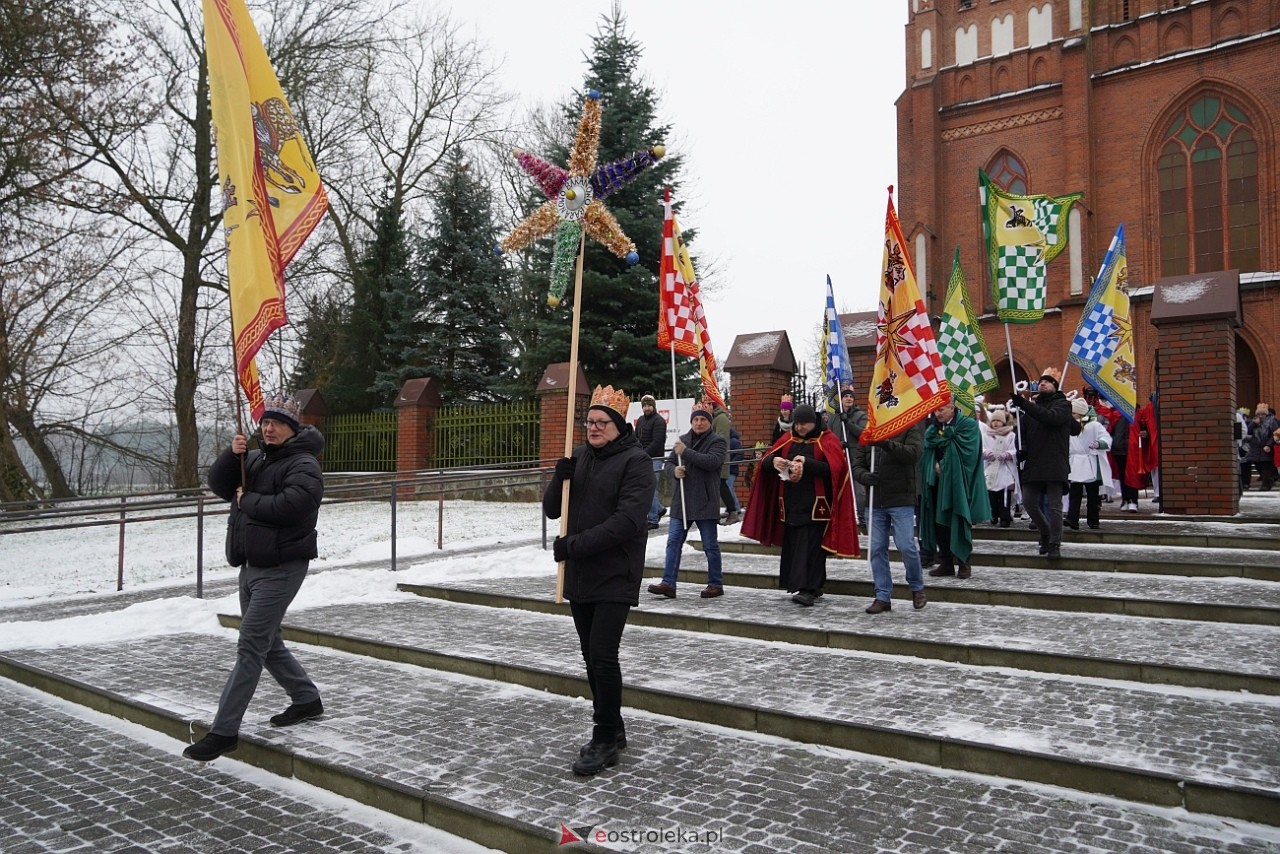 Orszak Trzech Króli w Baranowie [6.01.2024] - zdjęcie #54 - eOstroleka.pl