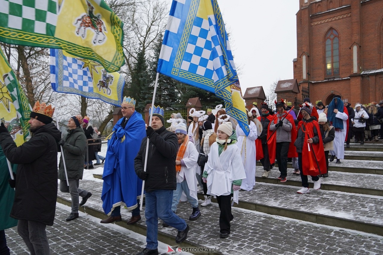 Orszak Trzech Króli w Baranowie [6.01.2024] - zdjęcie #49 - eOstroleka.pl