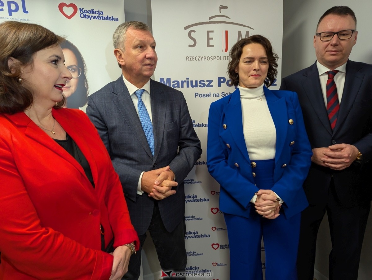 Otwarcie biur poselskich Mariusza Popielarza w Pułtusku i Ostrowi Mazowieckiej [07.01.2025] - zdjęcie #23 - eOstroleka.pl