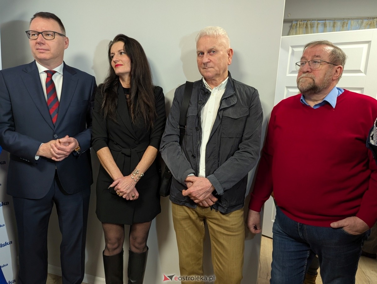 Otwarcie biur poselskich Mariusza Popielarza w Pułtusku i Ostrowi Mazowieckiej [07.01.2025] - zdjęcie #21 - eOstroleka.pl