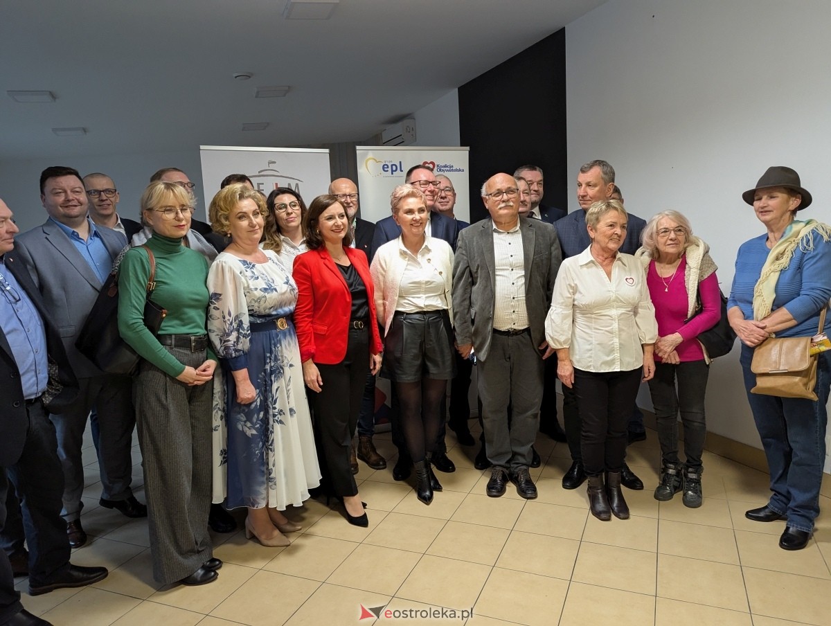 Otwarcie biur poselskich Mariusza Popielarza w Pułtusku i Ostrowi Mazowieckiej [07.01.2025] - zdjęcie #2 - eOstroleka.pl