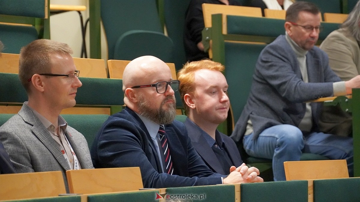 Spotkanie noworoczne i otwarcie biura poselskiego posłów Koalicji Obywatelskiej [07.01.2025] - zdjęcie #185 - eOstroleka.pl
