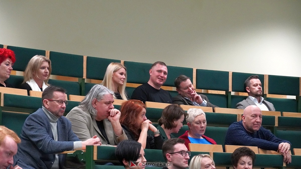 Spotkanie noworoczne i otwarcie biura poselskiego posłów Koalicji Obywatelskiej [07.01.2025] - zdjęcie #183 - eOstroleka.pl