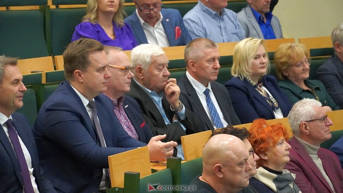 Spotkanie noworoczne i otwarcie biura poselskiego posłów Koalicji Obywatelskiej [07.01.2025] - zdjęcie #178 - eOstroleka.pl