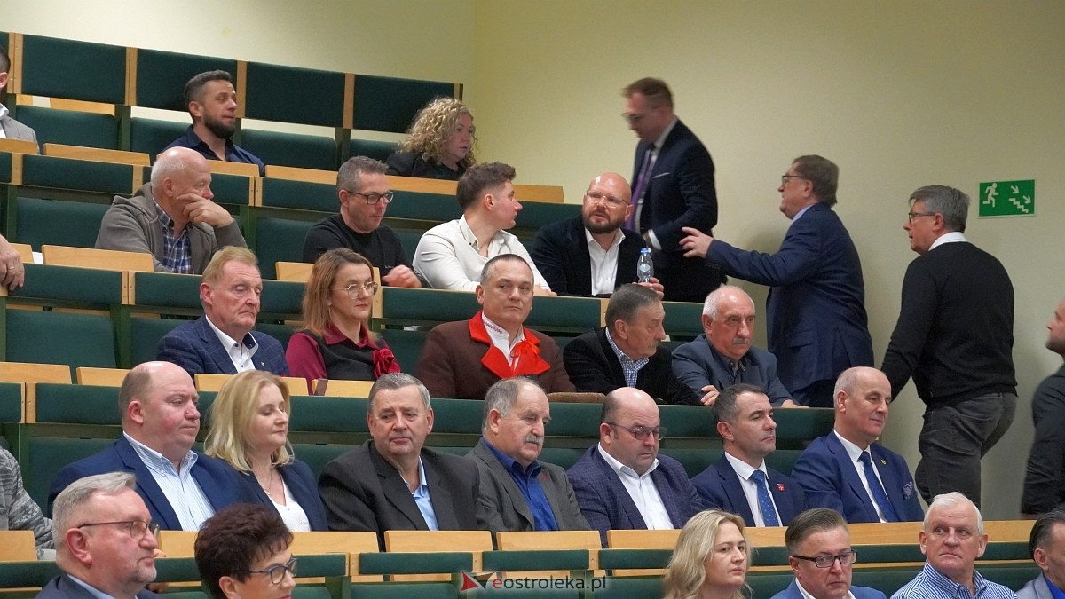 Spotkanie noworoczne i otwarcie biura poselskiego posłów Koalicji Obywatelskiej [07.01.2025] - zdjęcie #175 - eOstroleka.pl