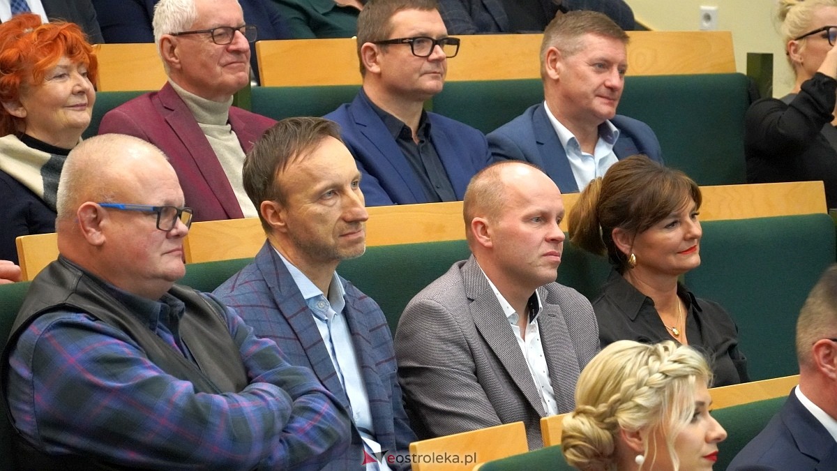 Spotkanie noworoczne i otwarcie biura poselskiego posłów Koalicji Obywatelskiej [07.01.2025] - zdjęcie #155 - eOstroleka.pl