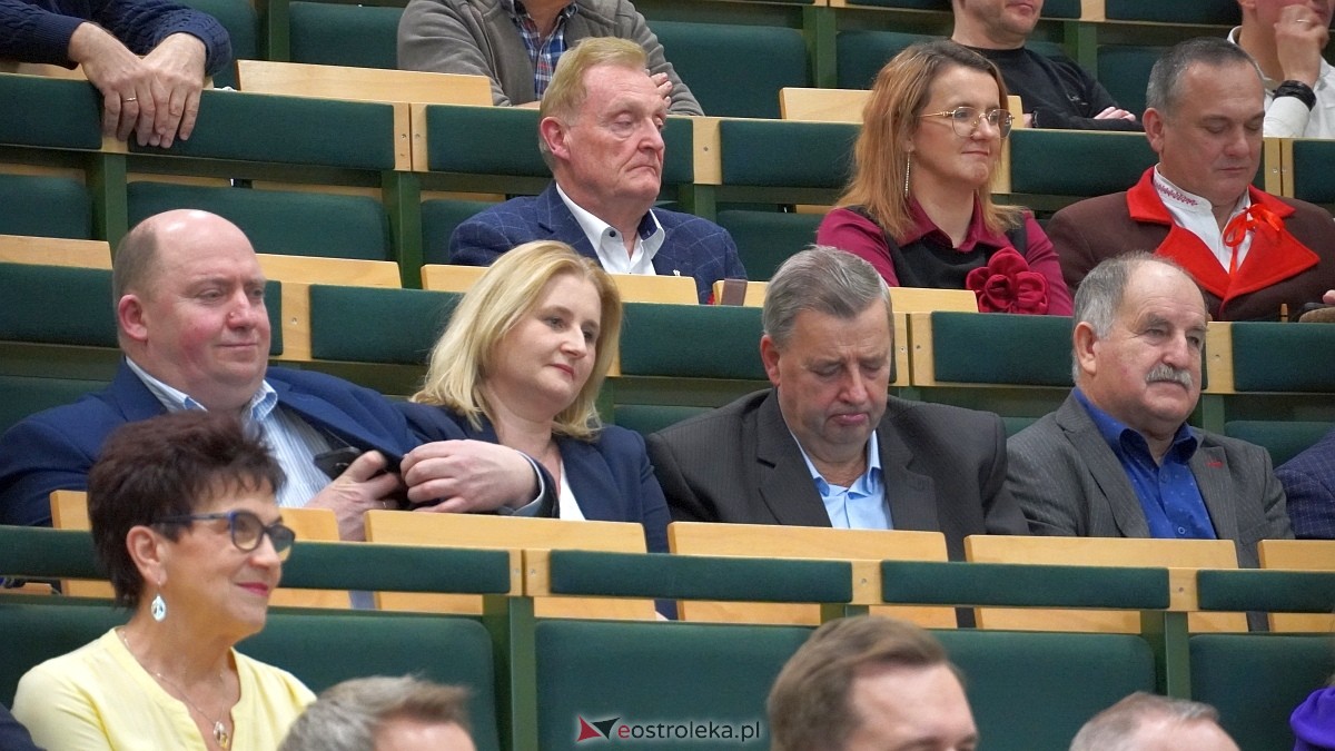 Spotkanie noworoczne i otwarcie biura poselskiego posłów Koalicji Obywatelskiej [07.01.2025] - zdjęcie #145 - eOstroleka.pl