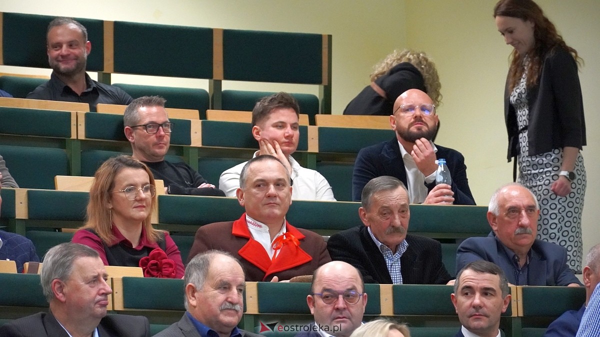 Spotkanie noworoczne i otwarcie biura poselskiego posłów Koalicji Obywatelskiej [07.01.2025] - zdjęcie #139 - eOstroleka.pl