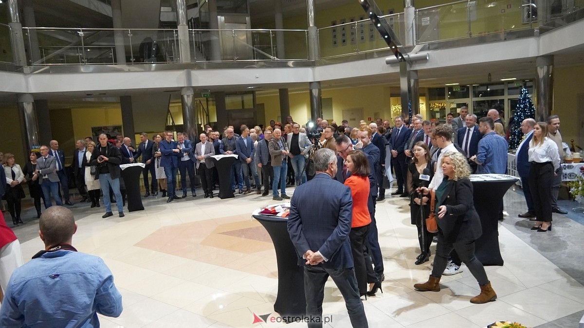 Spotkanie noworoczne i otwarcie biura poselskiego posłów Koalicji Obywatelskiej [07.01.2025] - zdjęcie #148 - eOstroleka.pl