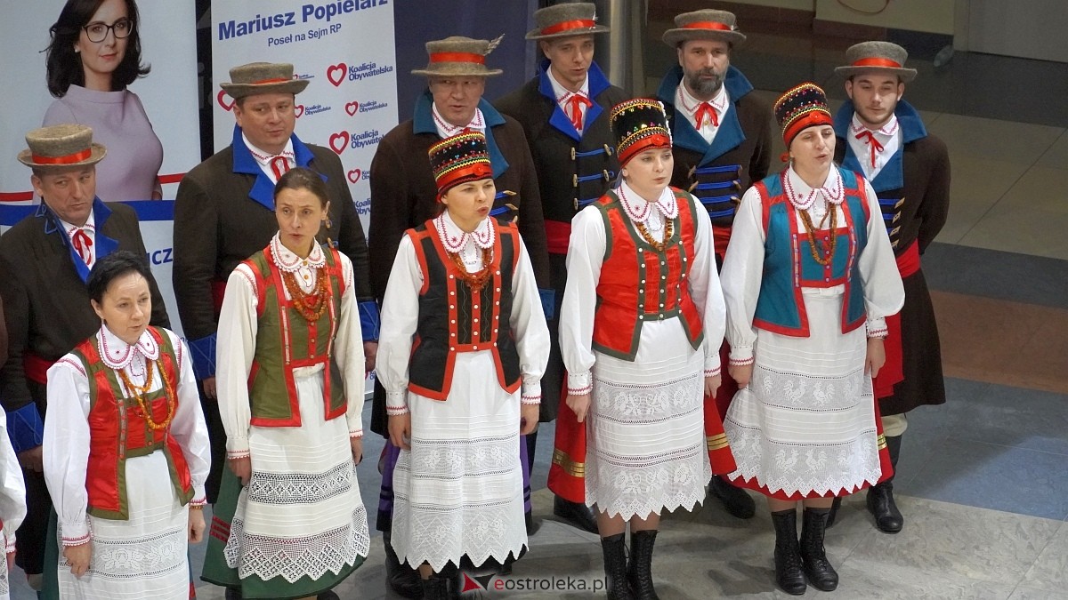 Spotkanie noworoczne i otwarcie biura poselskiego posłów Koalicji Obywatelskiej [07.01.2025] - zdjęcie #130 - eOstroleka.pl