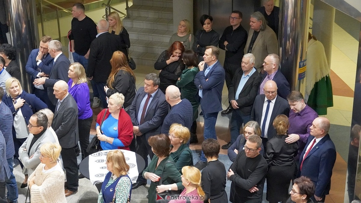 Spotkanie noworoczne i otwarcie biura poselskiego posłów Koalicji Obywatelskiej [07.01.2025] - zdjęcie #120 - eOstroleka.pl