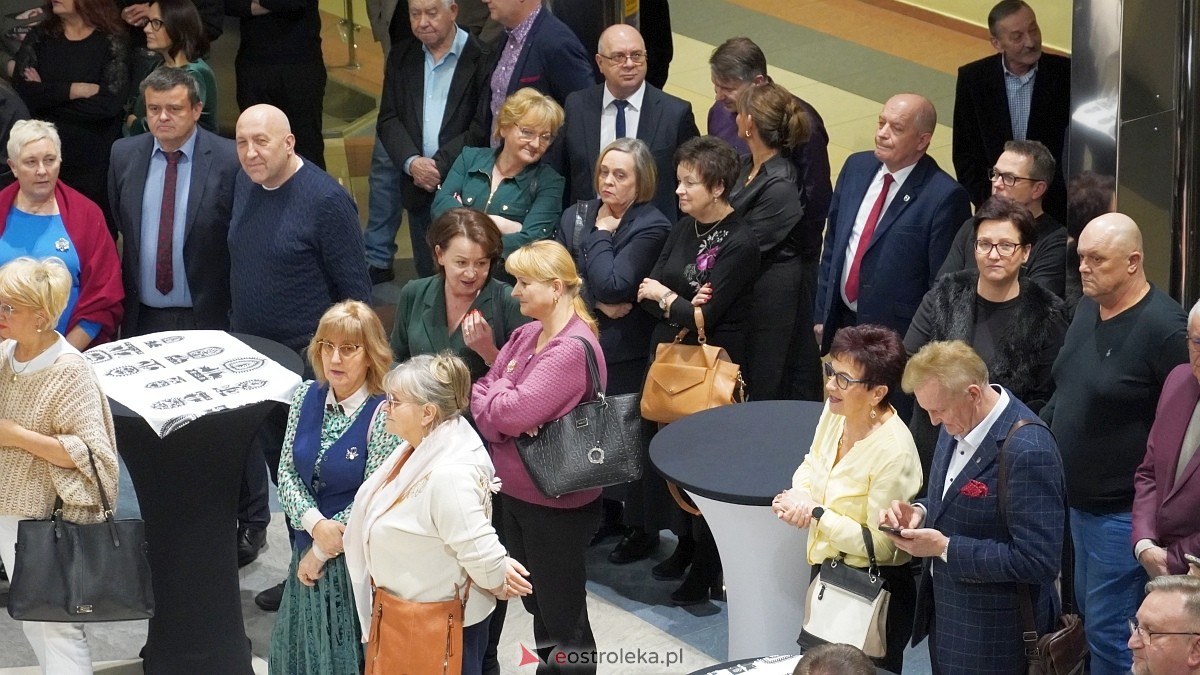 Spotkanie noworoczne i otwarcie biura poselskiego posłów Koalicji Obywatelskiej [07.01.2025] - zdjęcie #108 - eOstroleka.pl