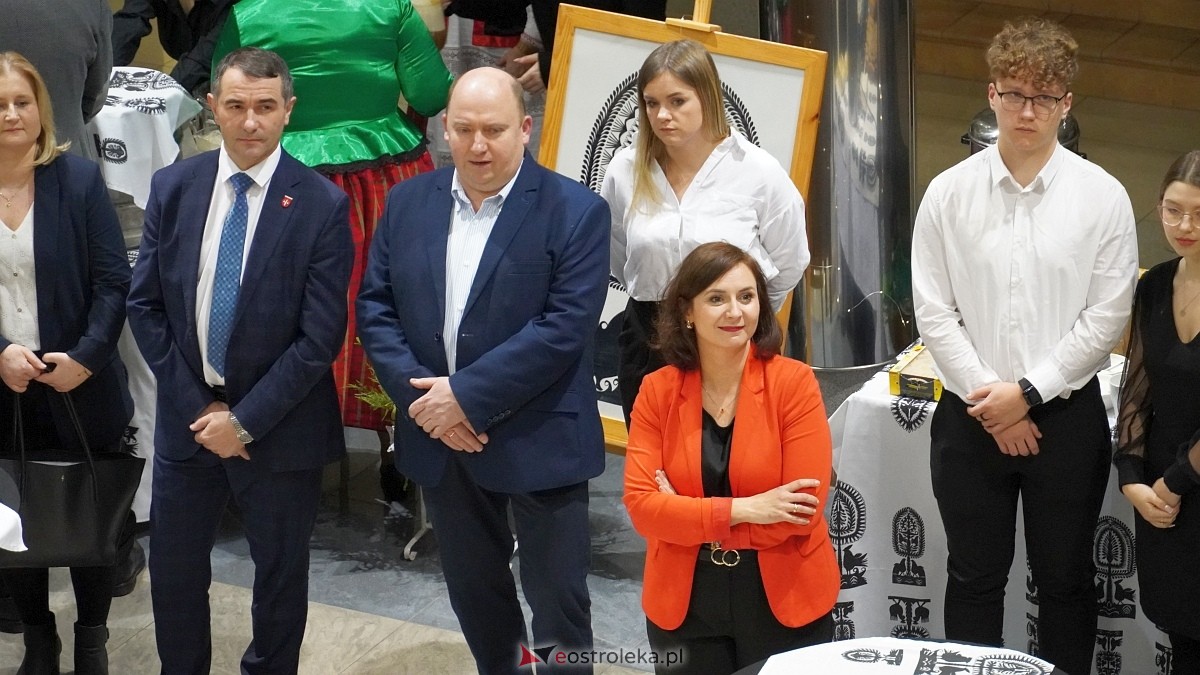 Spotkanie noworoczne i otwarcie biura poselskiego posłów Koalicji Obywatelskiej [07.01.2025] - zdjęcie #103 - eOstroleka.pl