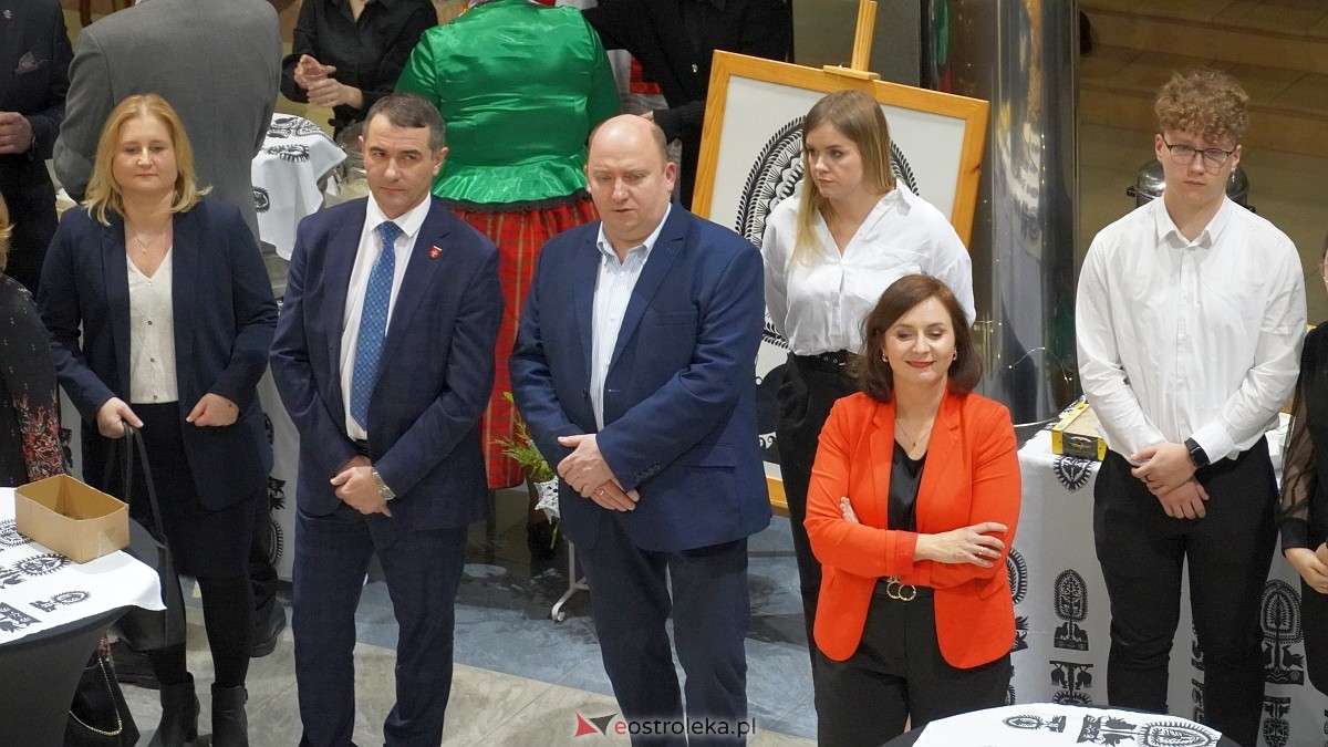 Spotkanie noworoczne i otwarcie biura poselskiego posłów Koalicji Obywatelskiej [07.01.2025] - zdjęcie #102 - eOstroleka.pl