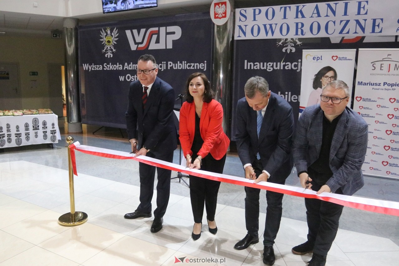 Spotkanie noworoczne i otwarcie biura poselskiego posłów Koalicji Obywatelskiej [07.01.2025] - zdjęcie #56 - eOstroleka.pl