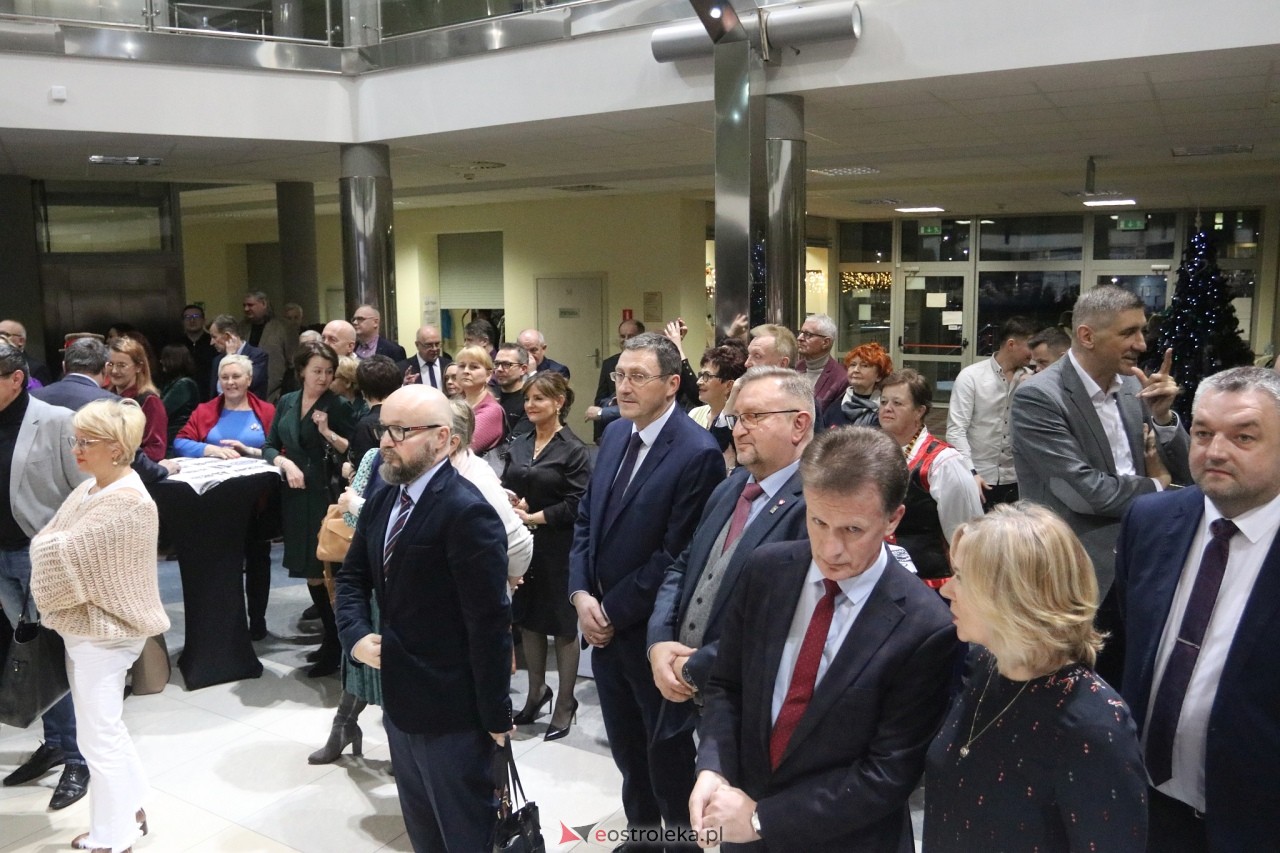 Spotkanie noworoczne i otwarcie biura poselskiego posłów Koalicji Obywatelskiej [07.01.2025] - zdjęcie #48 - eOstroleka.pl