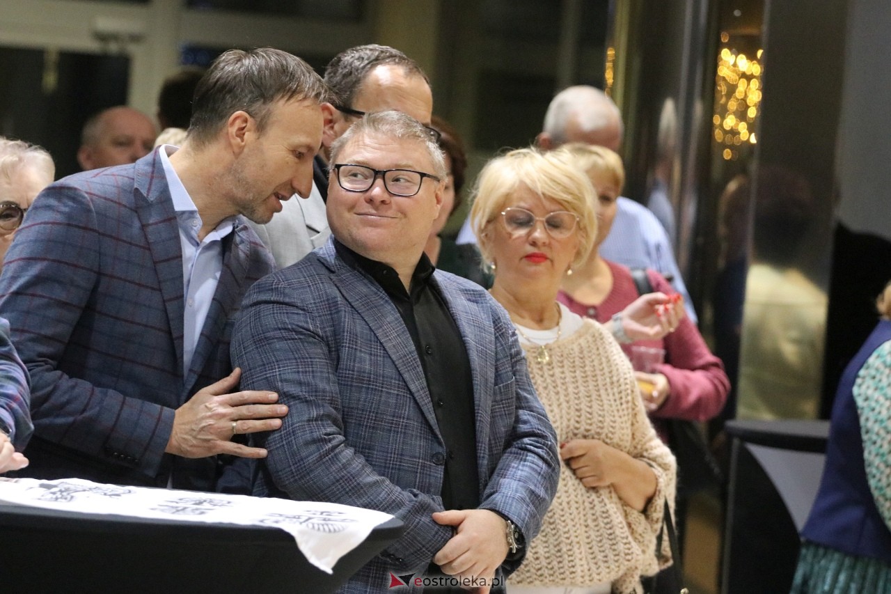 Spotkanie noworoczne i otwarcie biura poselskiego posłów Koalicji Obywatelskiej [07.01.2025] - zdjęcie #29 - eOstroleka.pl