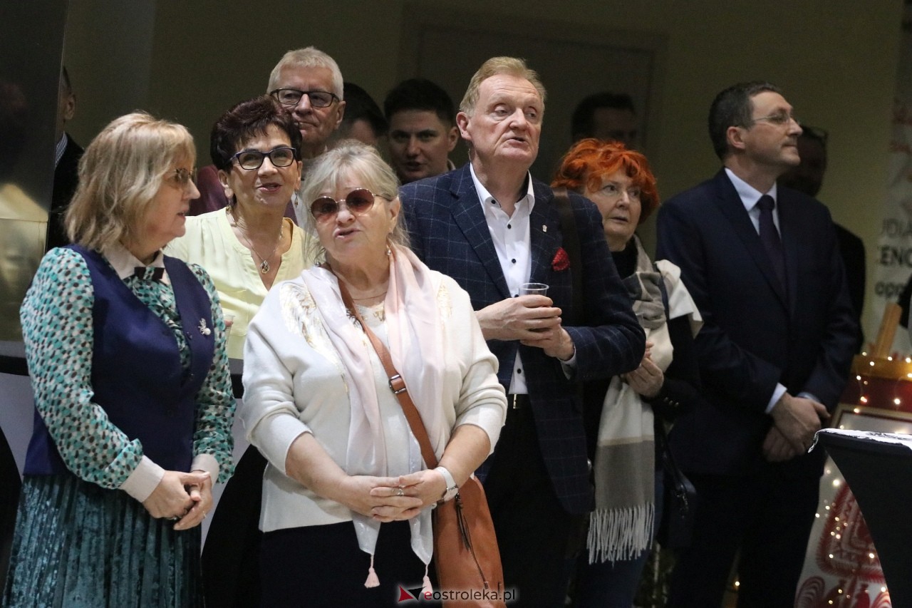 Spotkanie noworoczne i otwarcie biura poselskiego posłów Koalicji Obywatelskiej [07.01.2025] - zdjęcie #28 - eOstroleka.pl