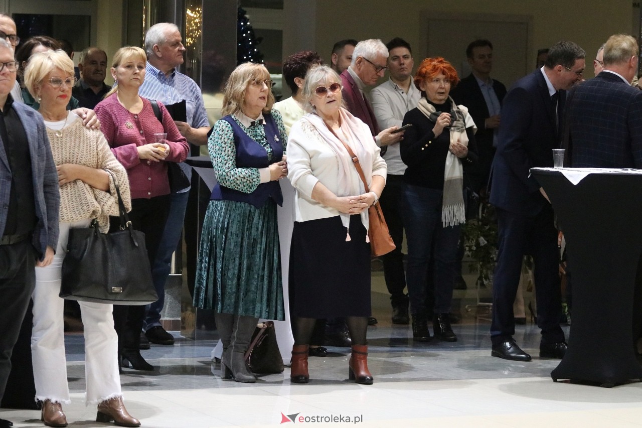 Spotkanie noworoczne i otwarcie biura poselskiego posłów Koalicji Obywatelskiej [07.01.2025] - zdjęcie #18 - eOstroleka.pl