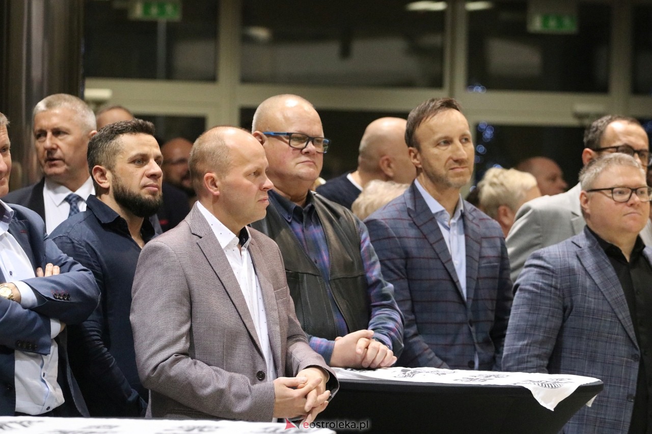 Spotkanie noworoczne i otwarcie biura poselskiego posłów Koalicji Obywatelskiej [07.01.2025] - zdjęcie #17 - eOstroleka.pl