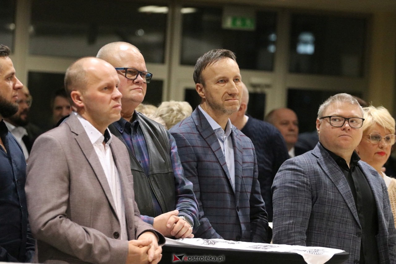 Spotkanie noworoczne i otwarcie biura poselskiego posłów Koalicji Obywatelskiej [07.01.2025] - zdjęcie #8 - eOstroleka.pl