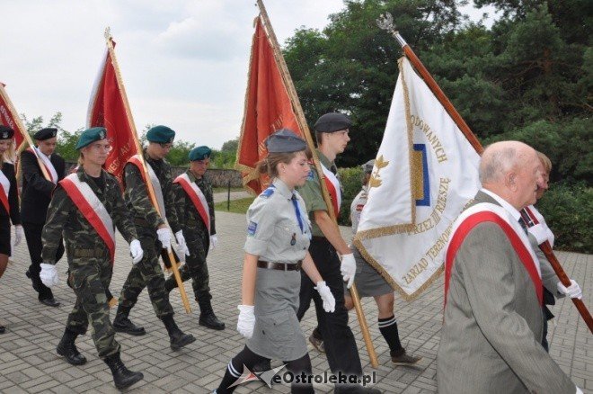 Obchody 72 rocznicy wybuchu II wojny światowej w Ostrołęce (1.IX.2011) - zdjęcie #73 - eOstroleka.pl