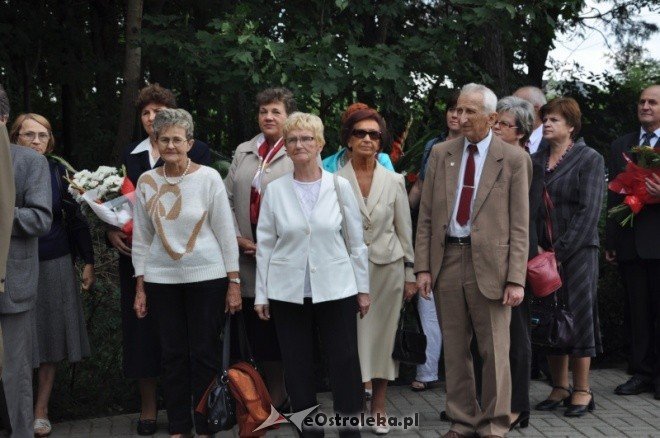 Obchody 72 rocznicy wybuchu II wojny światowej w Ostrołęce (1.IX.2011) - zdjęcie #16 - eOstroleka.pl