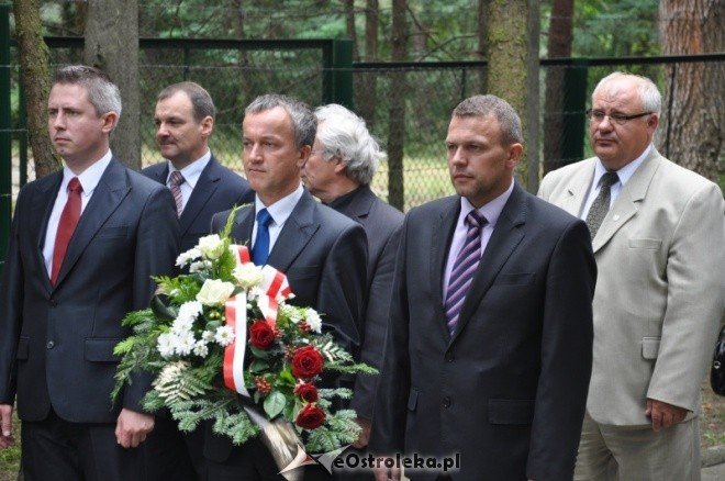 Obchody 72 rocznicy wybuchu II wojny światowej w Ostrołęce (1.IX.2011) - zdjęcie #35 - eOstroleka.pl
