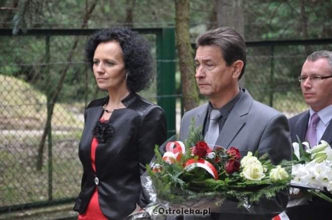 Obchody 72 rocznicy wybuchu II wojny światowej w Ostrołęce (1.IX.2011) - zdjęcie #40 - eOstroleka.pl