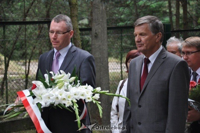 Obchody 72 rocznicy wybuchu II wojny światowej w Ostrołęce (1.IX.2011) - zdjęcie #39 - eOstroleka.pl