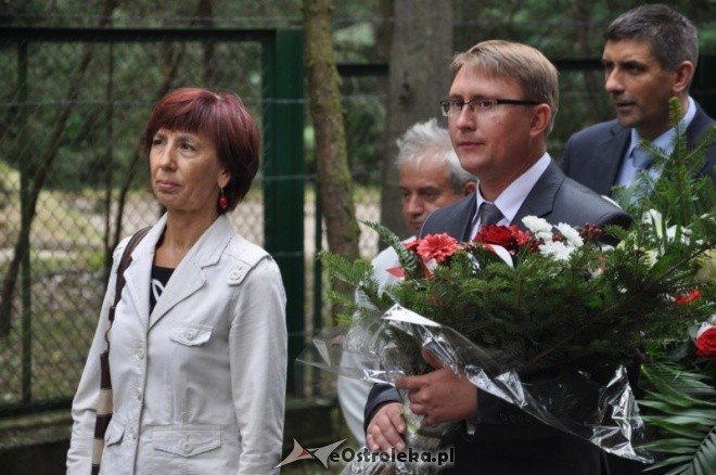 Obchody 72 rocznicy wybuchu II wojny światowej w Ostrołęce (1.IX.2011) - zdjęcie #38 - eOstroleka.pl