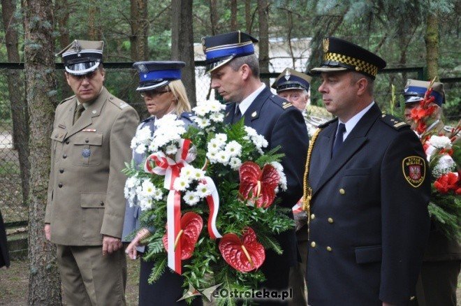 Obchody 72 rocznicy wybuchu II wojny światowej w Ostrołęce (1.IX.2011) - zdjęcie #36 - eOstroleka.pl