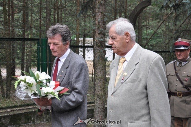 Obchody 72 rocznicy wybuchu II wojny światowej w Ostrołęce (1.IX.2011) - zdjęcie #32 - eOstroleka.pl