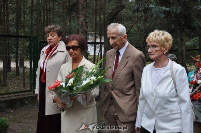 Obchody 72 rocznicy wybuchu II wojny światowej w Ostrołęce (1.IX.2011) - zdjęcie #27 - eOstroleka.pl