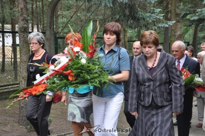 Obchody 72 rocznicy wybuchu II wojny światowej w Ostrołęce (1.IX.2011) - zdjęcie #25 - eOstroleka.pl