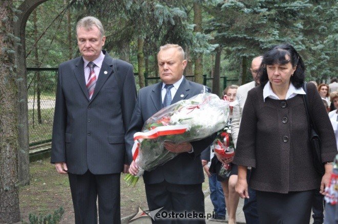 Obchody 72 rocznicy wybuchu II wojny światowej w Ostrołęce (1.IX.2011) - zdjęcie #16 - eOstroleka.pl