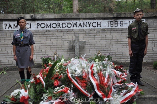 Obchody 72 rocznicy wybuchu II wojny światowej w Ostrołęce (1.IX.2011) - zdjęcie #9 - eOstroleka.pl