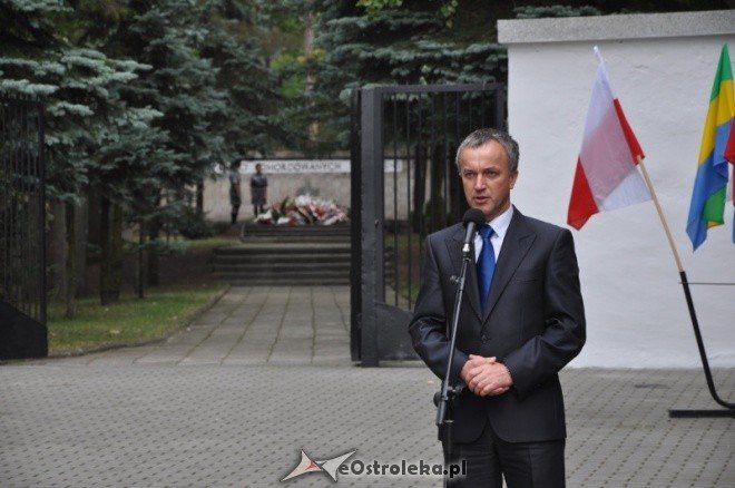 Obchody 72 rocznicy wybuchu II wojny światowej w Ostrołęce (1.IX.2011) - zdjęcie #6 - eOstroleka.pl