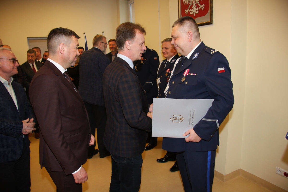 Andrzej Rydzewski komendantem policji w Makowie Maz. [9.01.2025] - zdjęcie #9 - eOstroleka.pl
