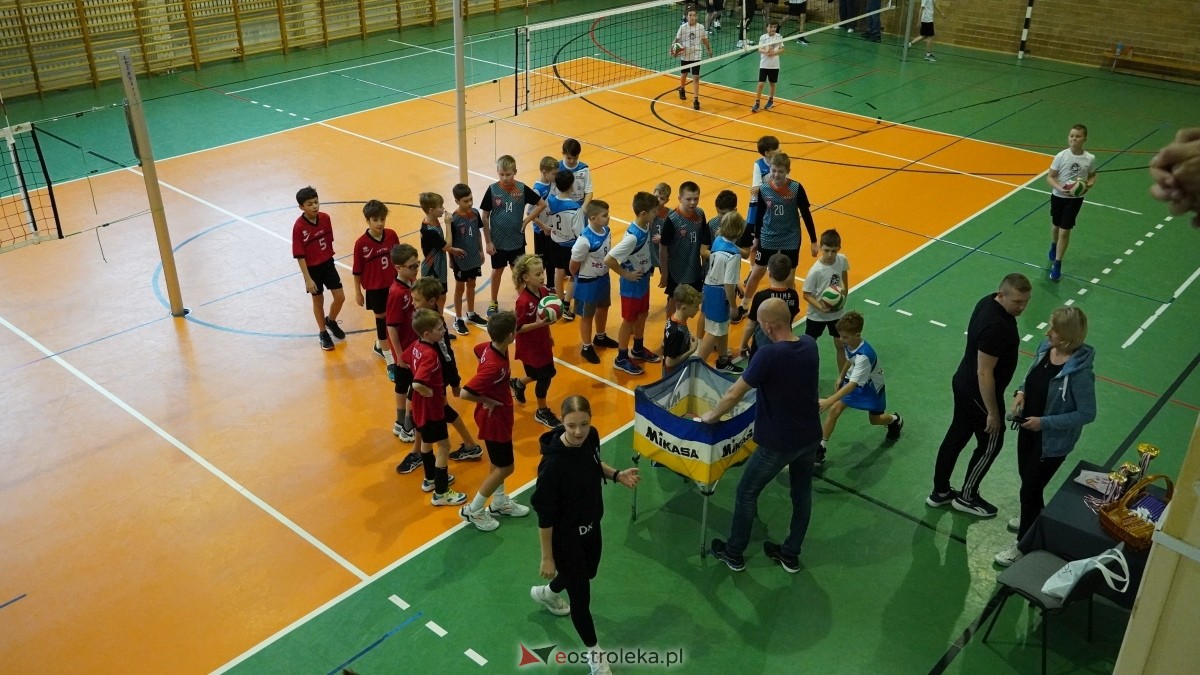 Turniej siatkarski UKS Olimp Ostrołęka [11.01.2025] - zdjęcie #226 - eOstroleka.pl