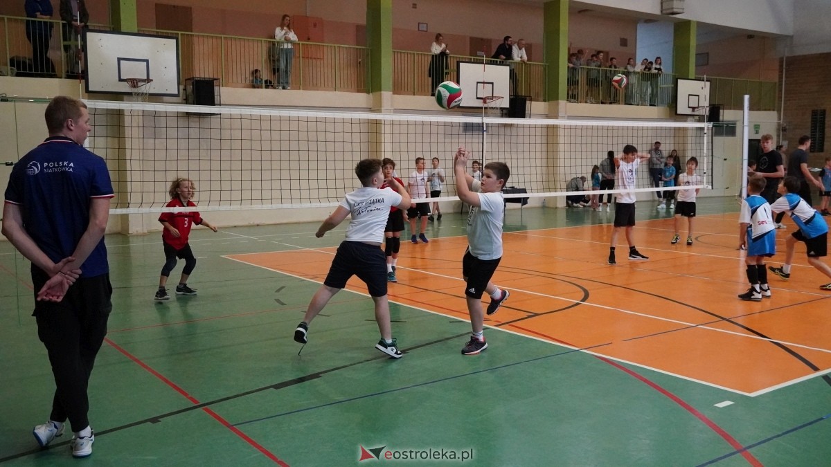 Turniej siatkarski UKS Olimp Ostrołęka [11.01.2025] - zdjęcie #182 - eOstroleka.pl