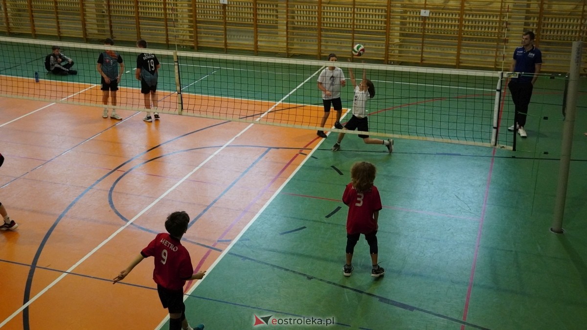 Turniej siatkarski UKS Olimp Ostrołęka [11.01.2025] - zdjęcie #91 - eOstroleka.pl