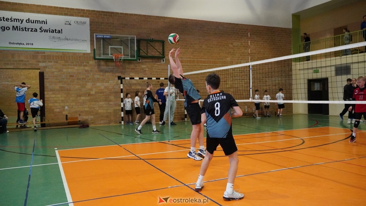 Turniej siatkarski UKS Olimp Ostrołęka [11.01.2025] - zdjęcie #71 - eOstroleka.pl