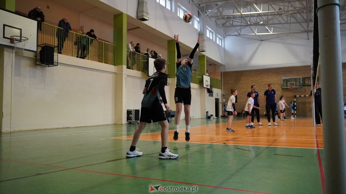 Turniej siatkarski UKS Olimp Ostrołęka [11.01.2025] - zdjęcie #55 - eOstroleka.pl