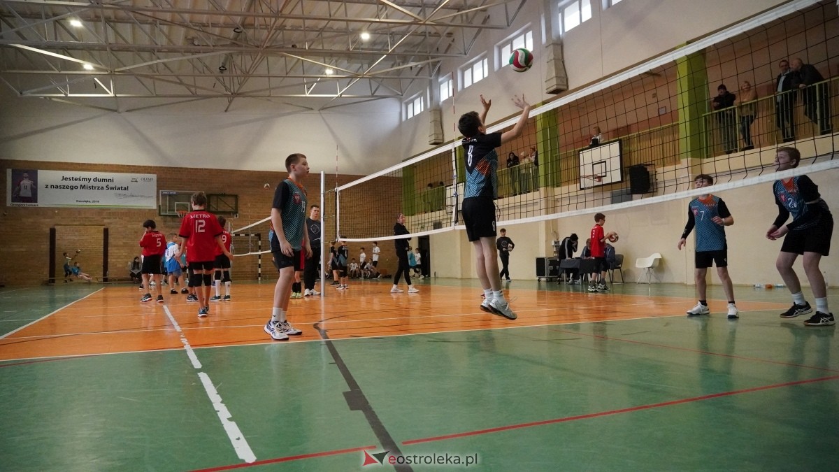 Turniej siatkarski UKS Olimp Ostrołęka [11.01.2025] - zdjęcie #19 - eOstroleka.pl